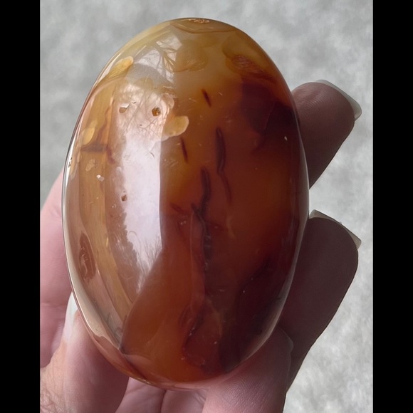 Carnelian Palm Stone - Picture 13 of 17